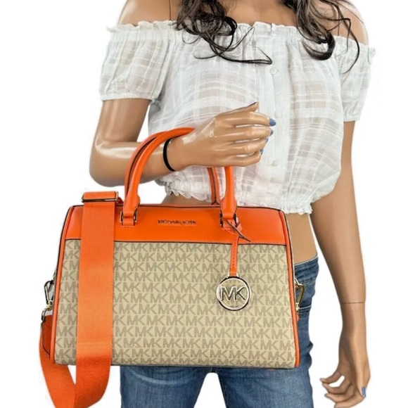 Michael Kors MK Jet Set Travel Medium Duffle Bag Satchel Poppy Orange Sand MK - Picture 1 of 14